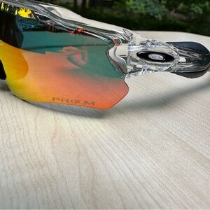 NIB Oakley Sunglasses for men + 4 colors lenses & Oakley Case RADAR EV PRIZM